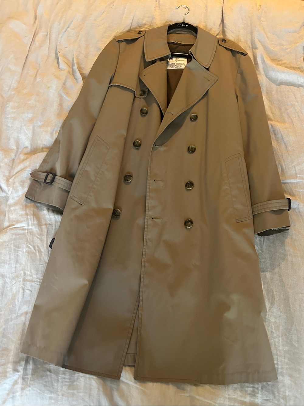 Vintage London Fog Maincoats Trench Coat Men’s 42 Made in USA Zip-Out Liner Belt